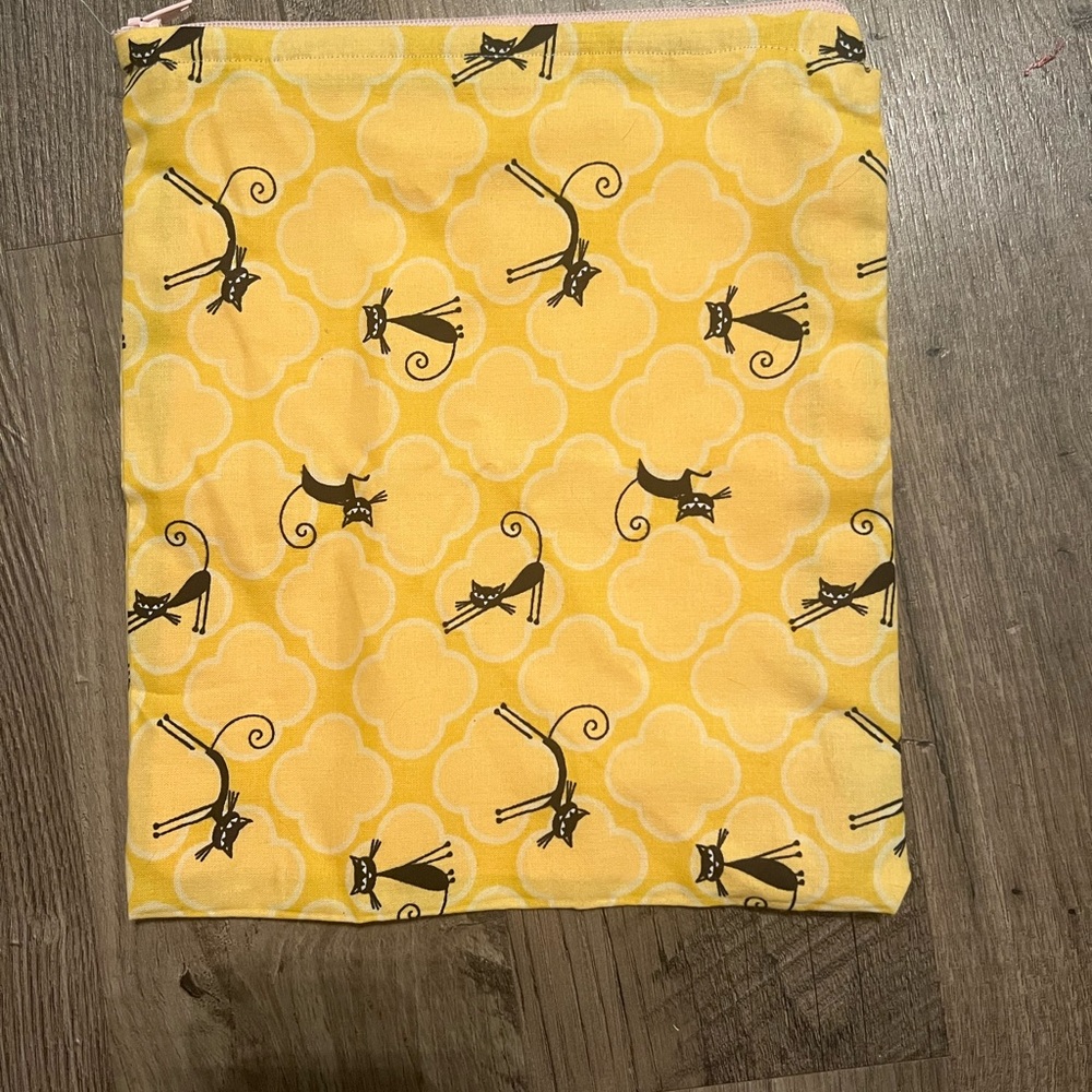 Yellow Cat Print Tablet Case